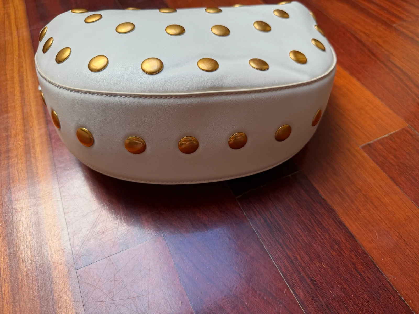 Witte tas met gouden noppen van Zara – photo 8